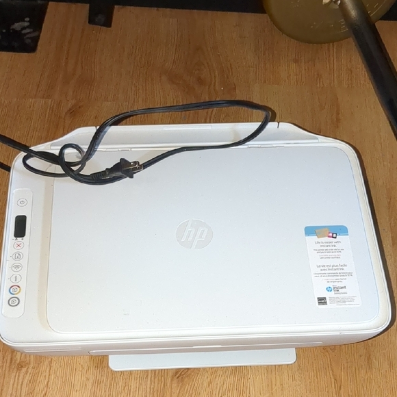 HP White Printer - Picture 1 of 3